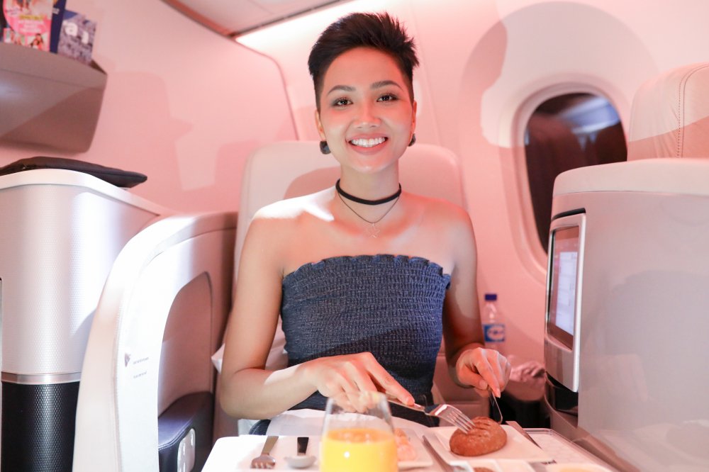 Day 1_Air NZ Onboard the Flight_3 4