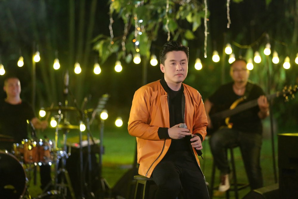 LT9PMLive_LamTruong_VangTrangKhuyet20