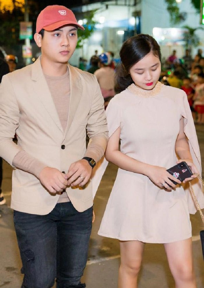 nghi-van-ban-gai-cua-hoai-lam-mang-bau-va-da-sinh-con-69ef0f9073-1531968825-913-width600height846 10