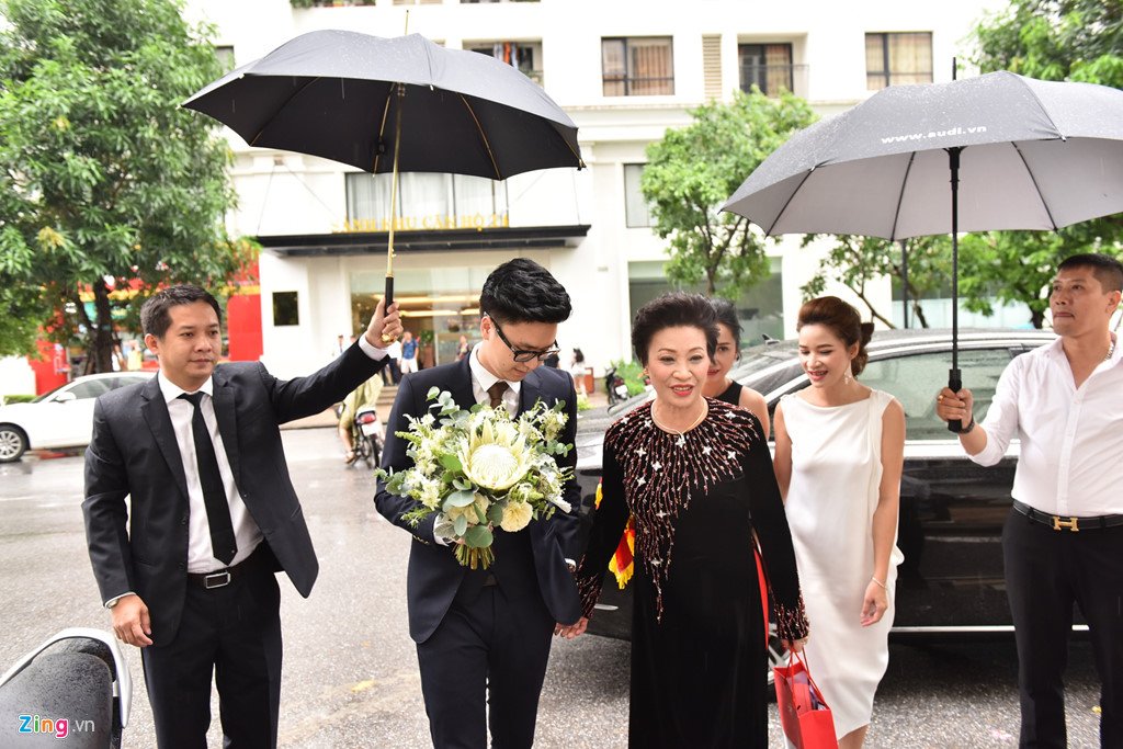 Dan xe sang trong le cuoi A hau Tu Anh hinh anh 7