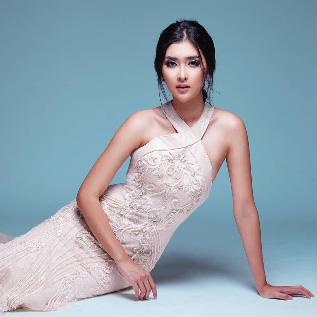 8 hoa hau duoc binh chon dep nhat nam 2017 hinh anh 3