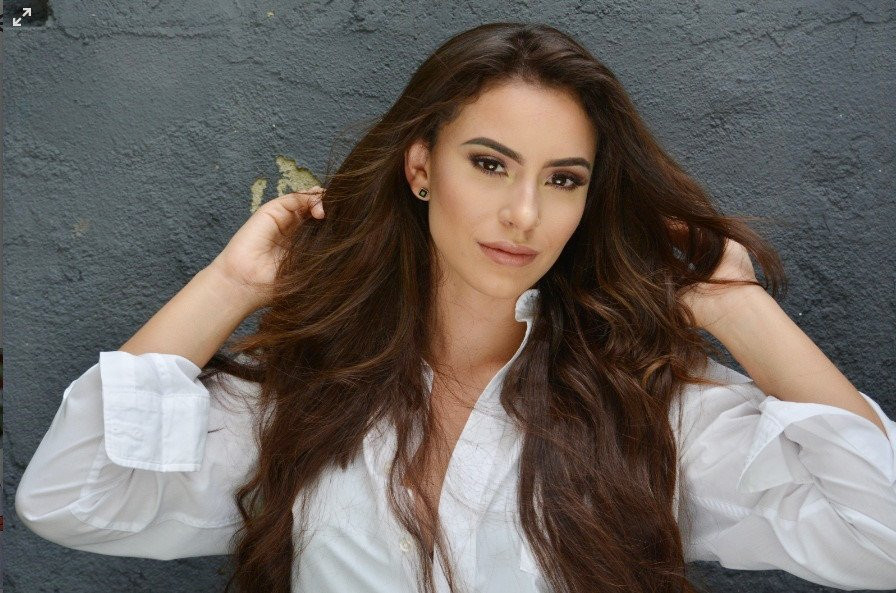 8 hoa hau duoc binh chon dep nhat nam 2017 hinh anh 8