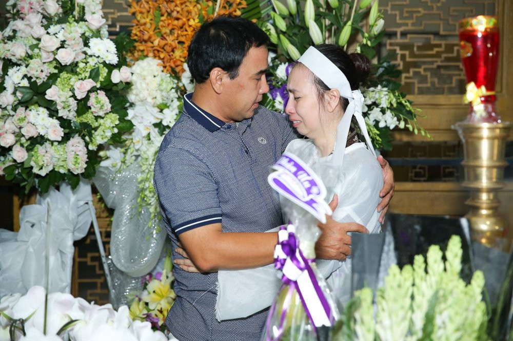 37866212_2036101093075078_2913407695631417344_n 8