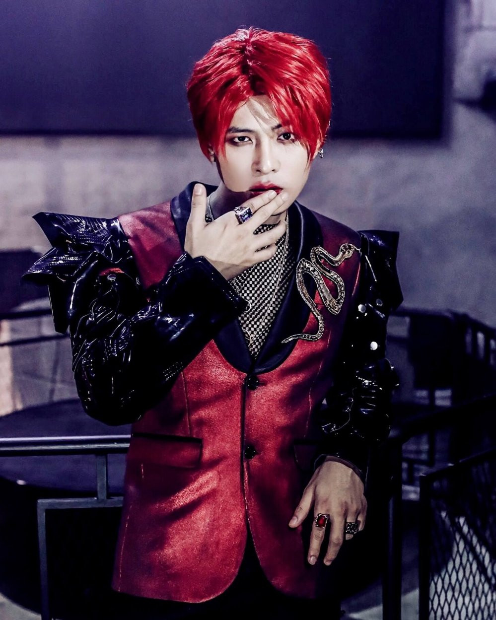 Hinh anh trong MV (6)