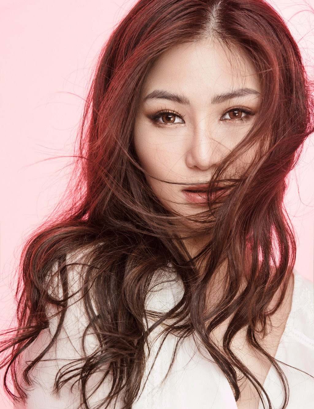 Huong Tram bi loai khoi ghe giam khao: 'Toi soc va sup do tam ly' hinh anh 2