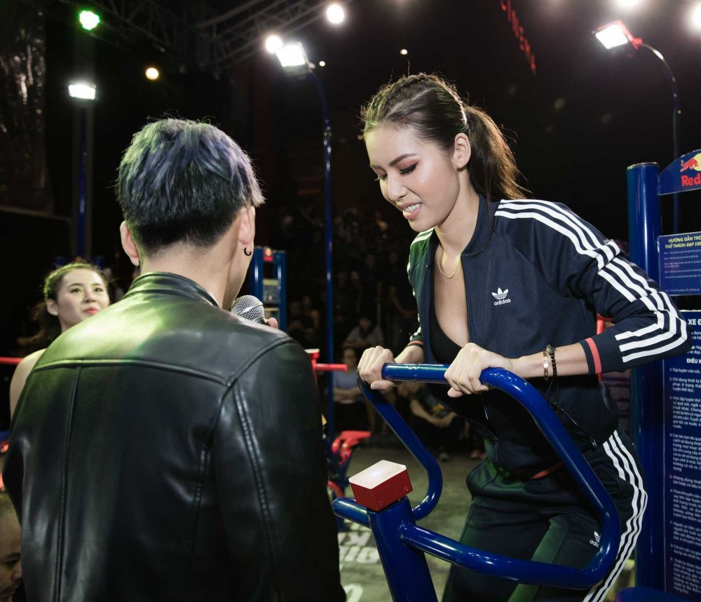 Minh Tu khoe khoan tap luyen tai phong tap 7