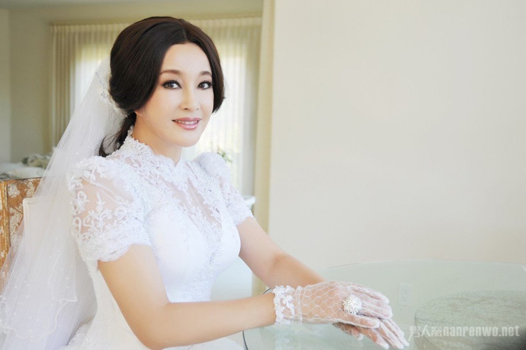 Sao va be boi tron thue: Nguoi bi tay chay, ke mat su nghiep hinh anh 4