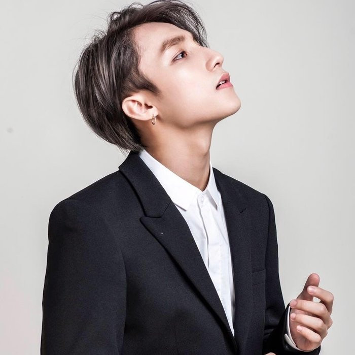 trang-ca-nhan-va-fanpage-cua-son-tung-mtp-bien-mat-7ab24541 9