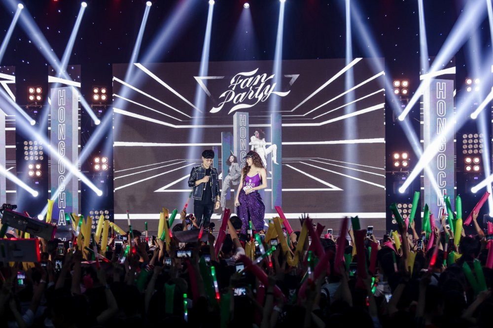 17 HO NGOC HA & MC QUANG BAO