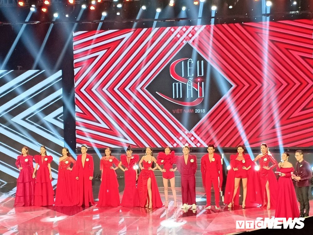 41326756_2031860110477530_9083223349861023744_n 19