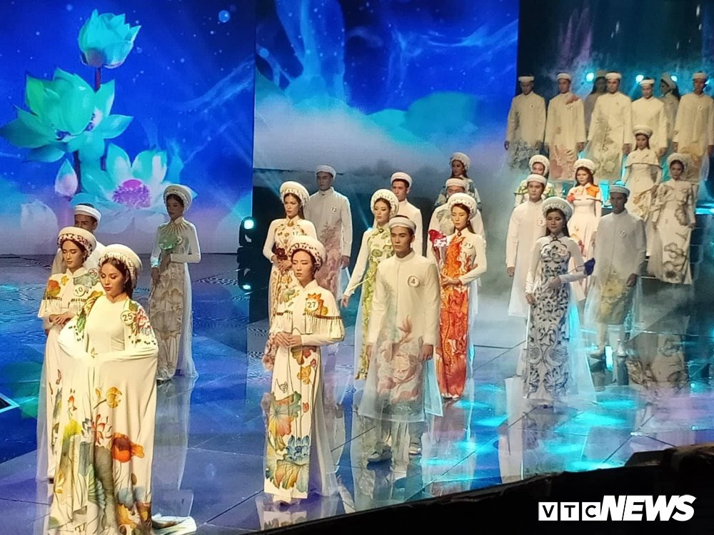 41374799_2101808209831327_2373354539282595840_n (1) 10