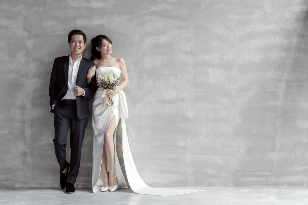 Hoa hậu Đỗ Mỹ Linh thử váy cưới - Thời trang Sao