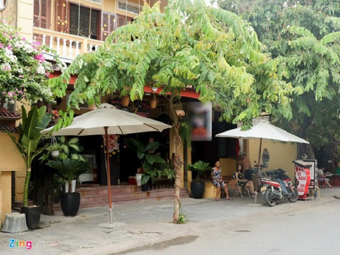 gia dinh hoa hau tieu vy (4) 7