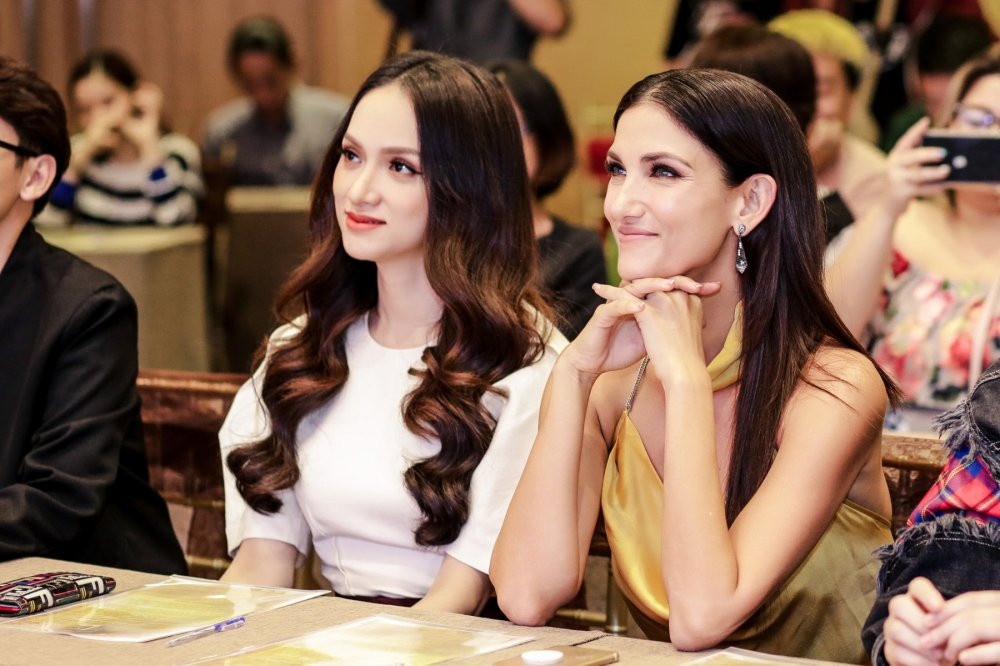 cindy bishop do sac ho ngoc ha (6) 3