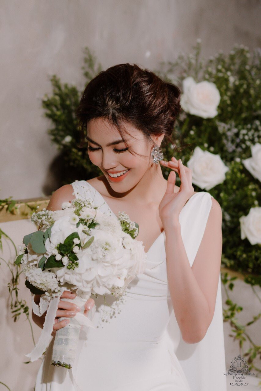 le cuoi lan khue (2) 3