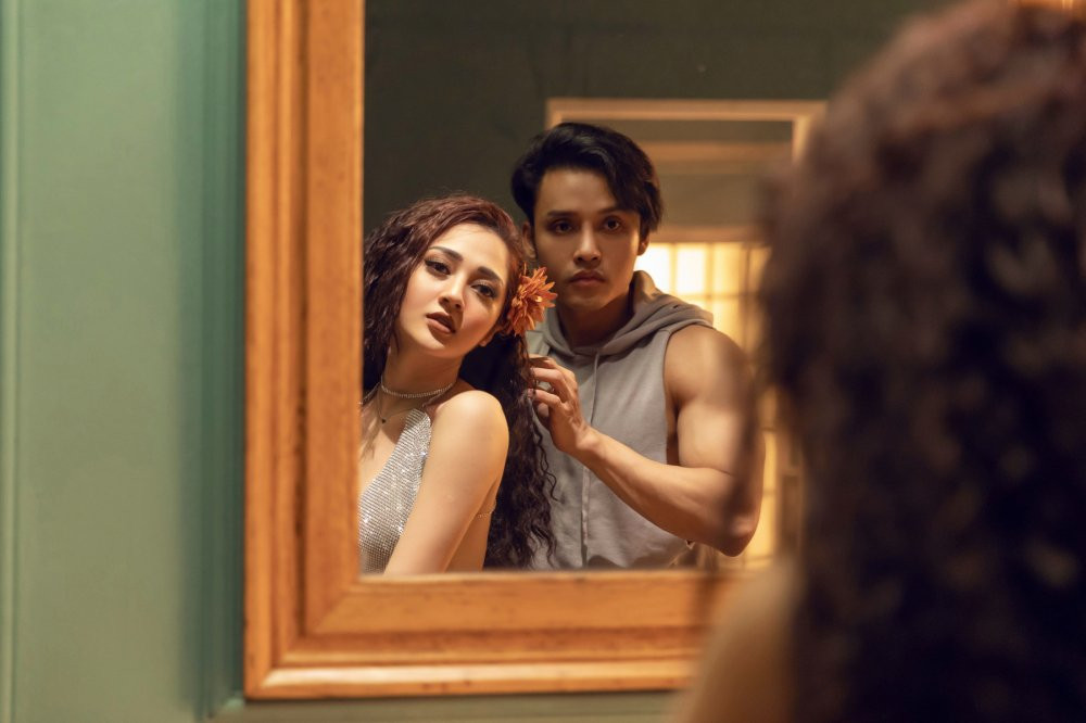 bao anh khoe duong cong (1)