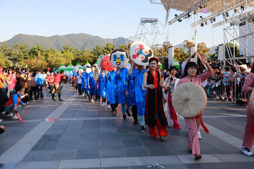 ung hoang phuc va kim cuong tai han quoc (18) 13