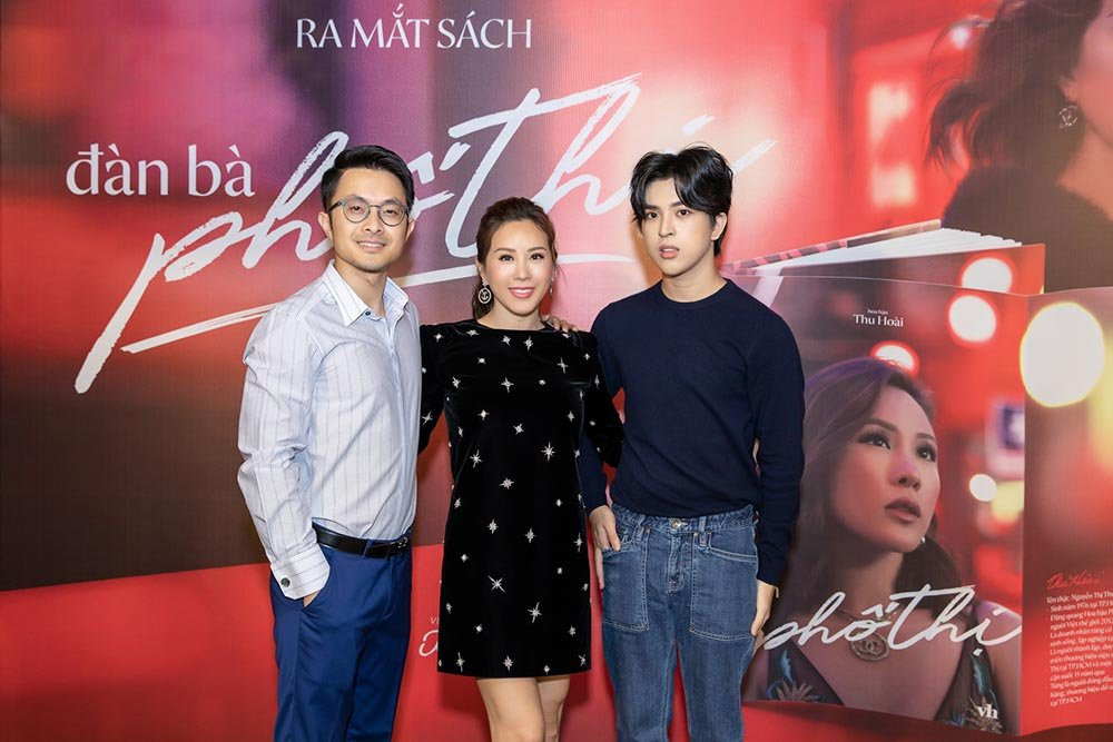 thu hoai ra mat sach moi (2)