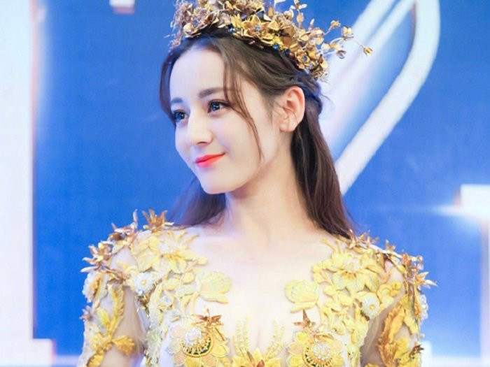 sao nu bi yeu cau rut khoi showbiz (1) 10