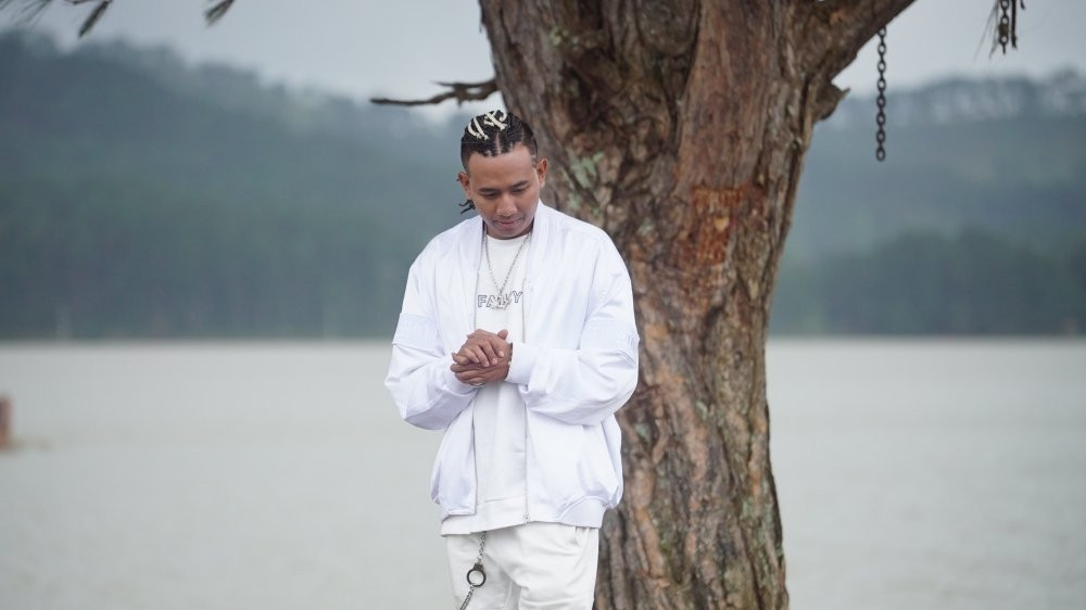 mv moi cua ngo kien huy (1)