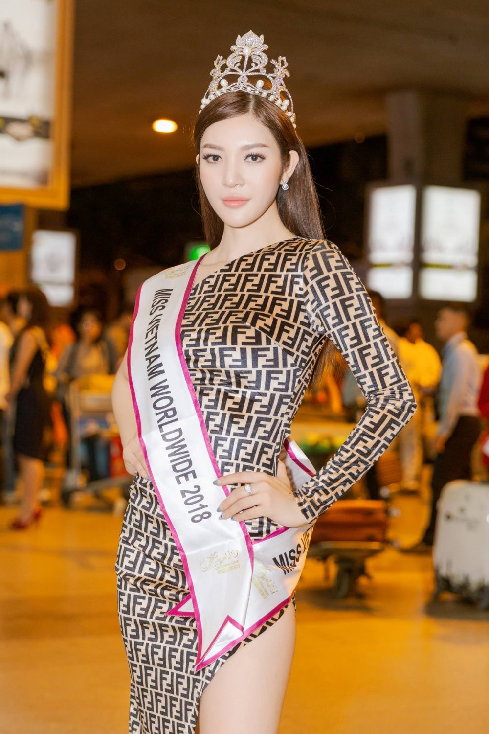 thien huong tai san bay (4) 3