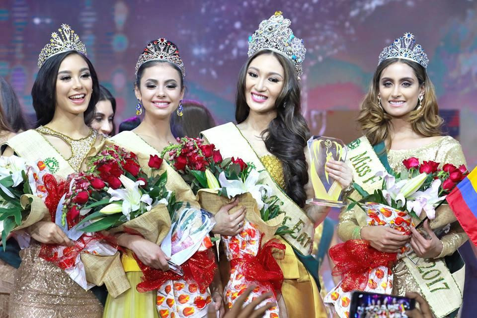 be boi cua hoa hau trai dat 3