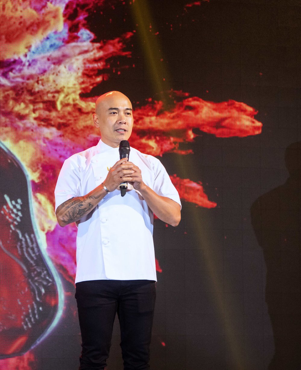 hoa hau do my linh goi cam (2)