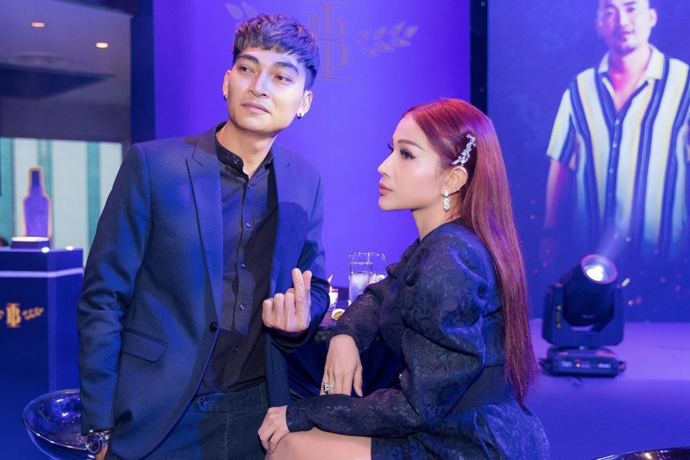 thu trang to tien luat (5) 5