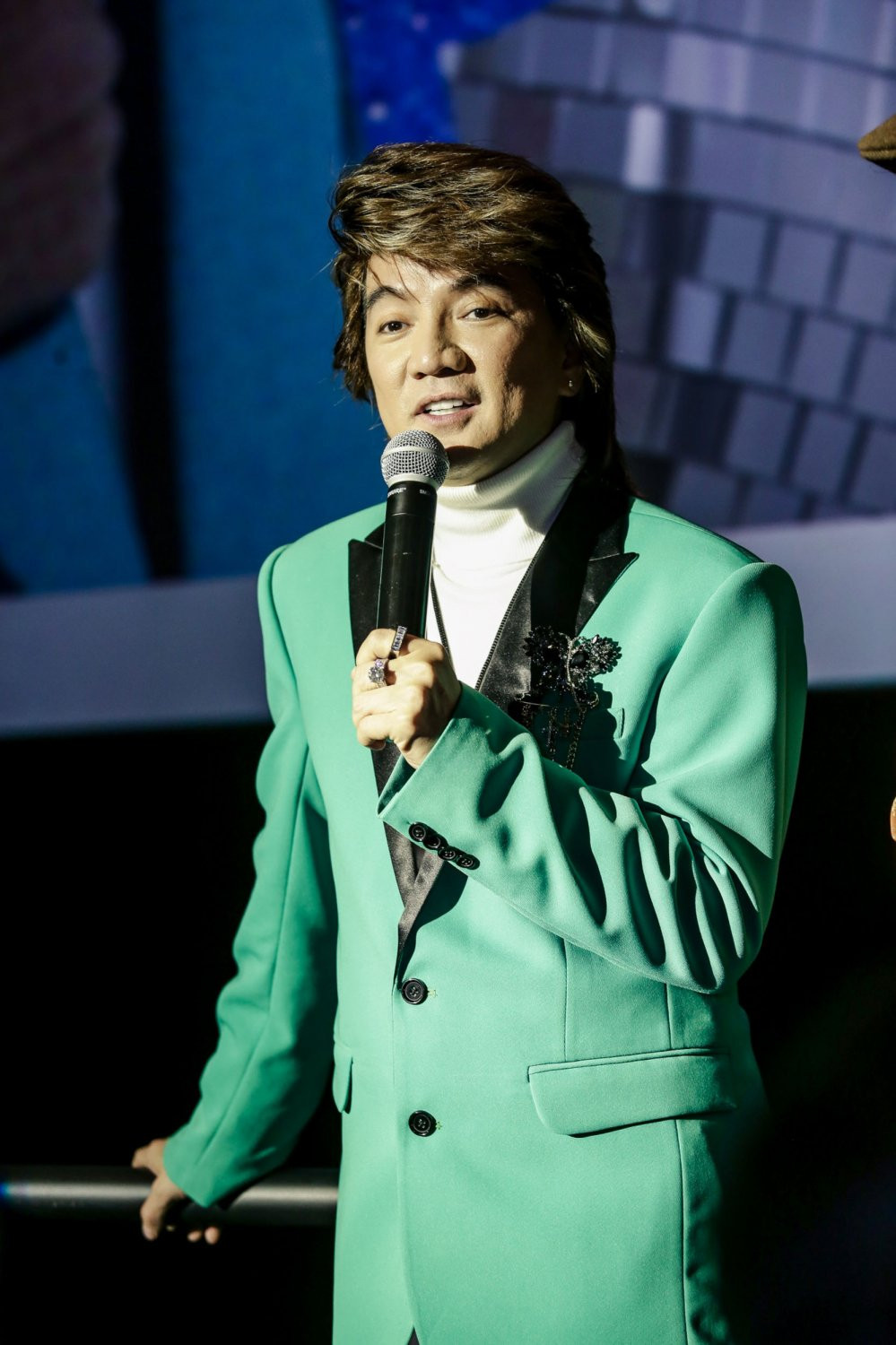 dam vinh hung ra mat mot minh co sao dau (2)