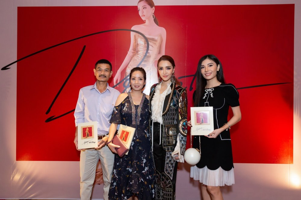 ra mat mv va album cua bich phuong (1)