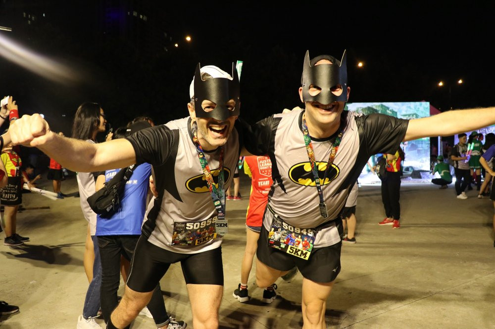 my tam dien bat chap troi mua (2)