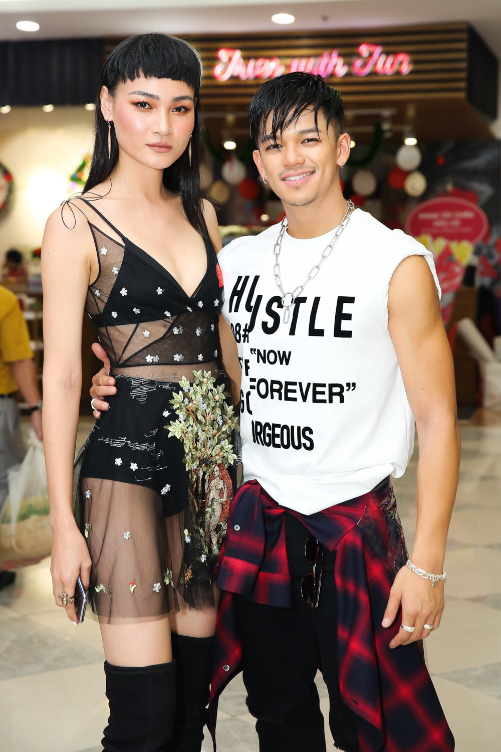 ra mat mv trong hieu (5) 5