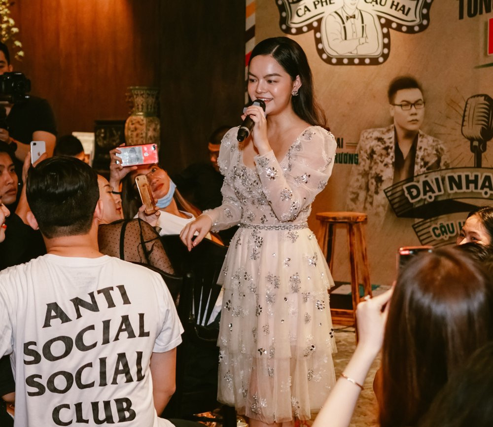 pham quynh anh (3) 4