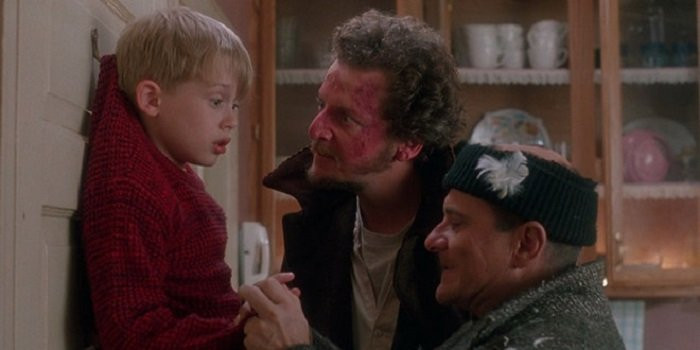 phim o nha mot minh (7) 7