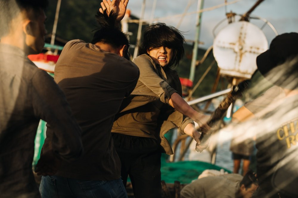 noo phuoc thinh danh nhau (7) 7