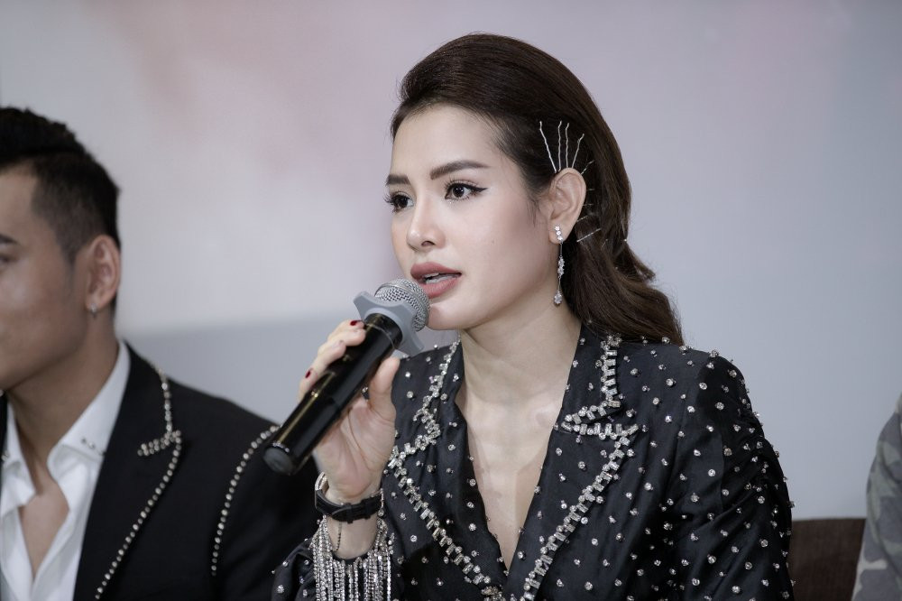 phuong trinh jolie (1)