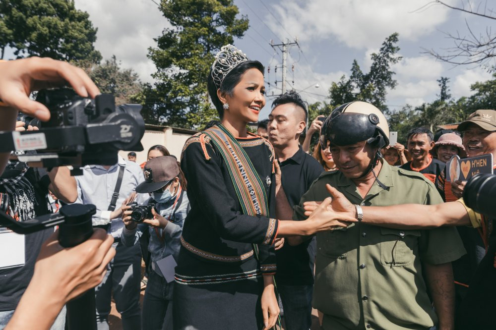 hhen nie di xe cong nong (3) 3