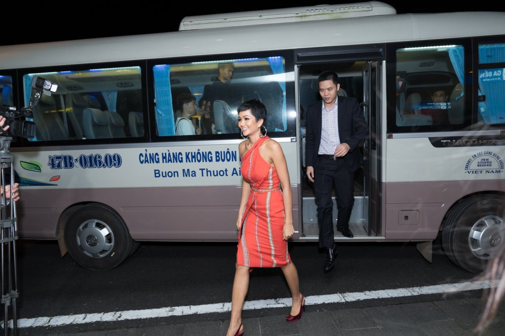 hhen nie ve que (3) 3