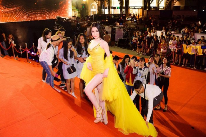 thu dung lam lo tren tham do (4) 7