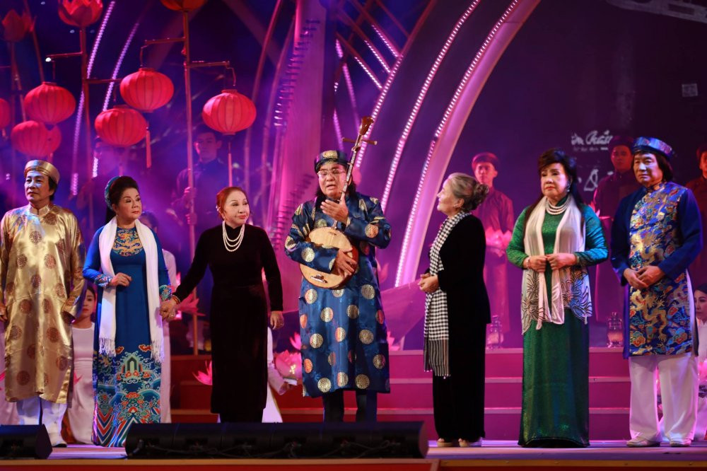 100 nam cai luong (2)