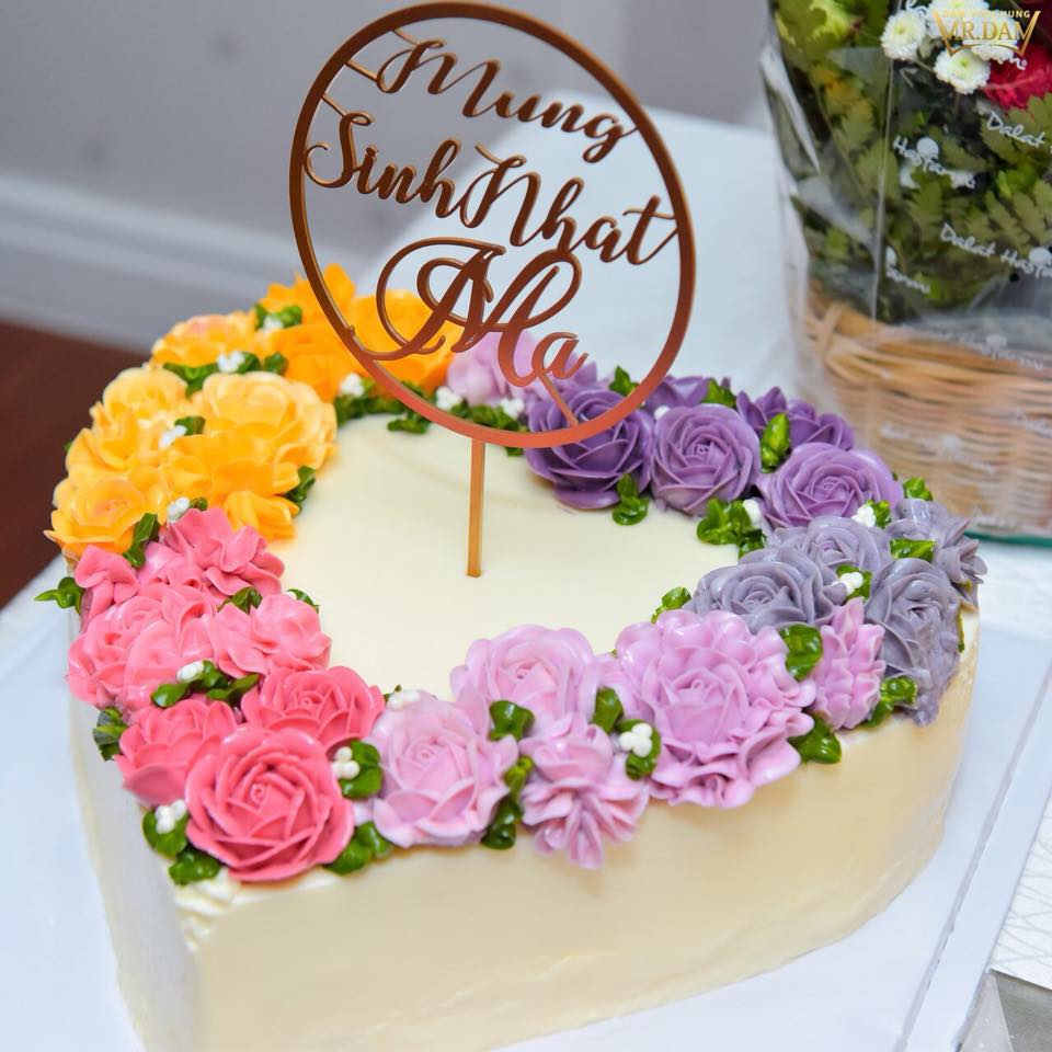 dam vinh hung to chuc sinh nhat cho me (2)