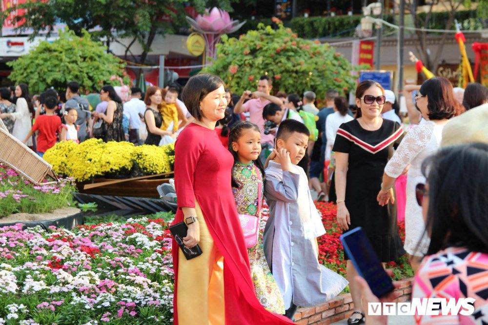 duong hoa nguyen hue 30 tet (13) 13