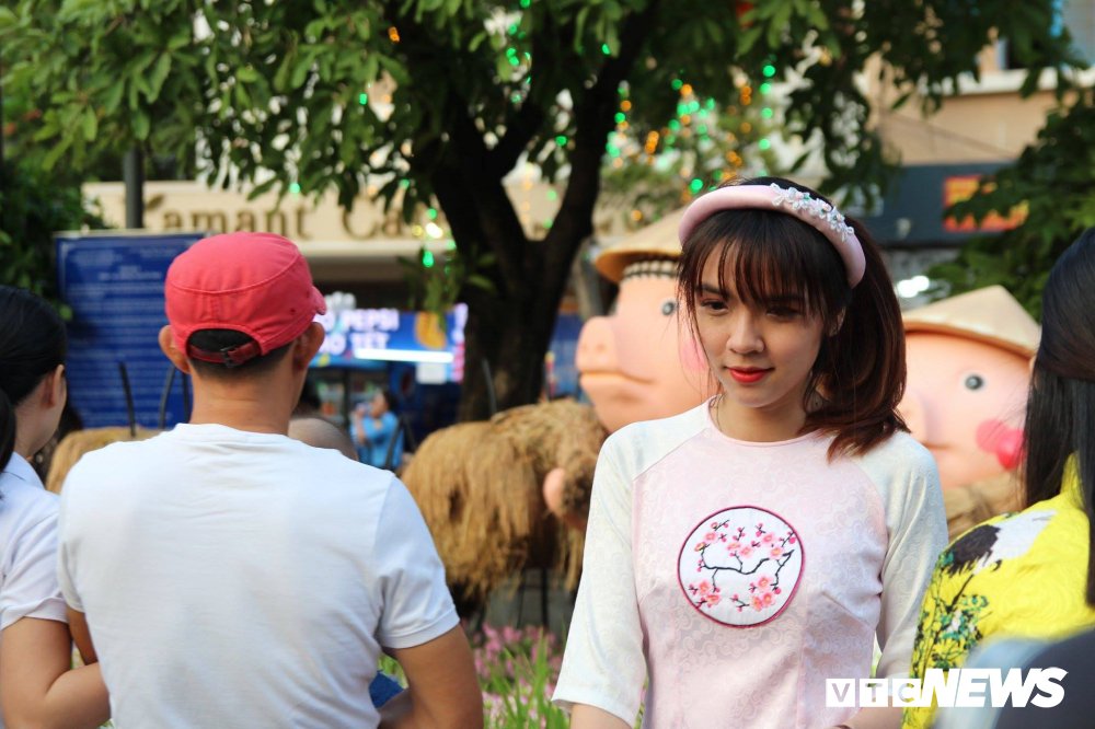 duong hoa nguyen hue 30 tet (2)