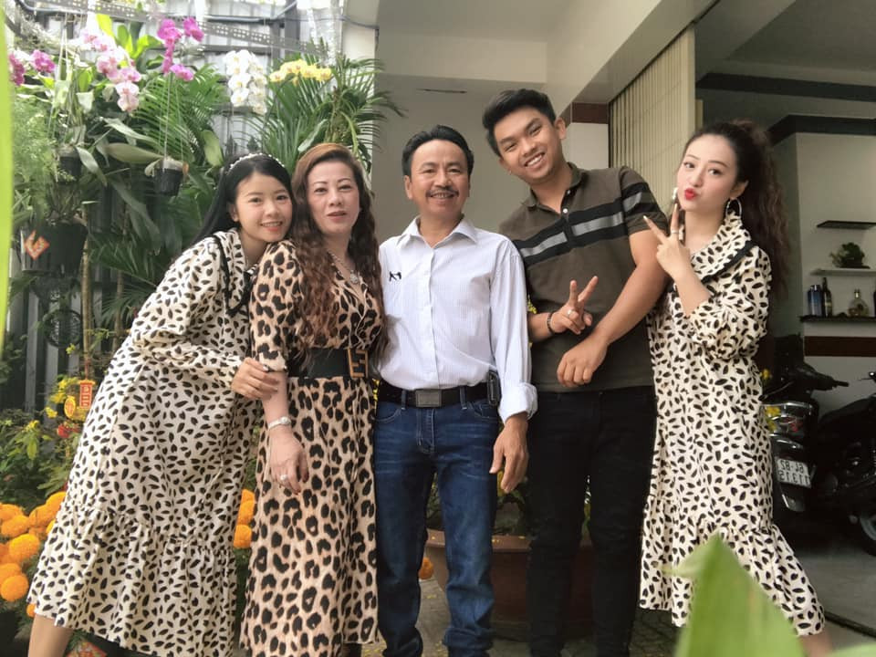 cap doi moi cuoi don tet (1)