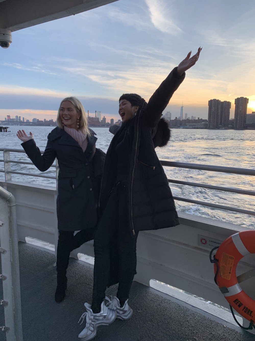 HHen Nie va Sarah (3)