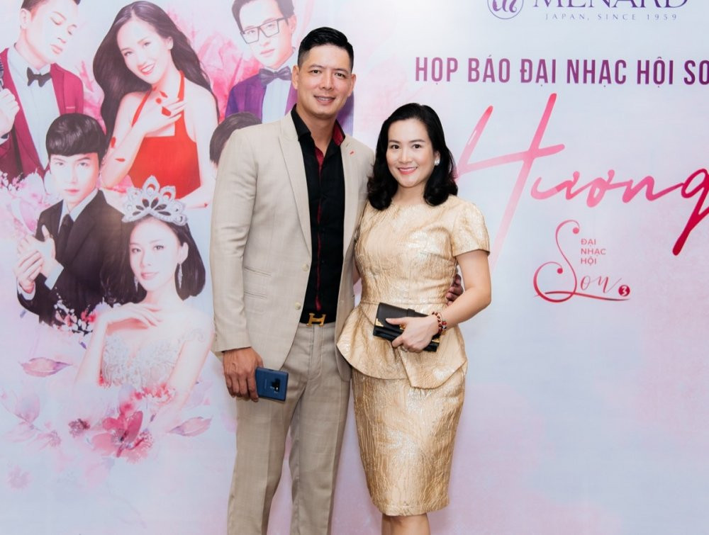 ha anh tuan hong nhung (1)