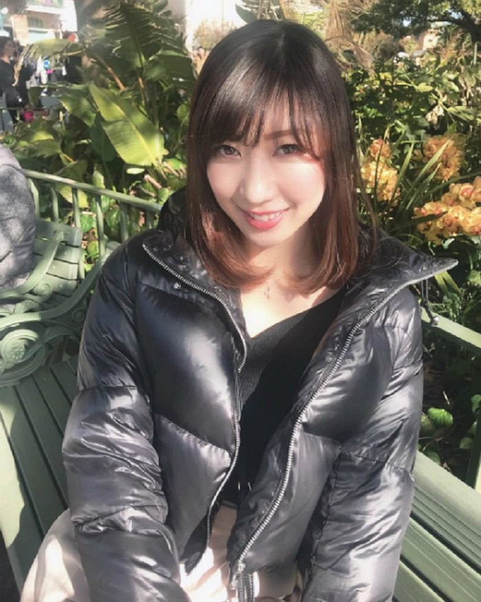 my nhan nhat ban tam chung voi anh trai (1)