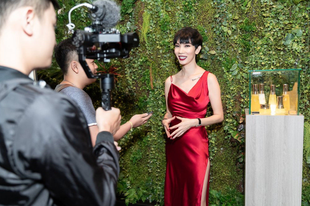 Xuan Lan tai buoi ra mat thuong hieu my pham Lala Beauty - Photo by Thien An (3) 7