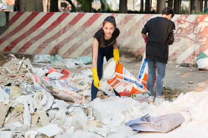 sao viet tham gia thu thach don rac (5) 5