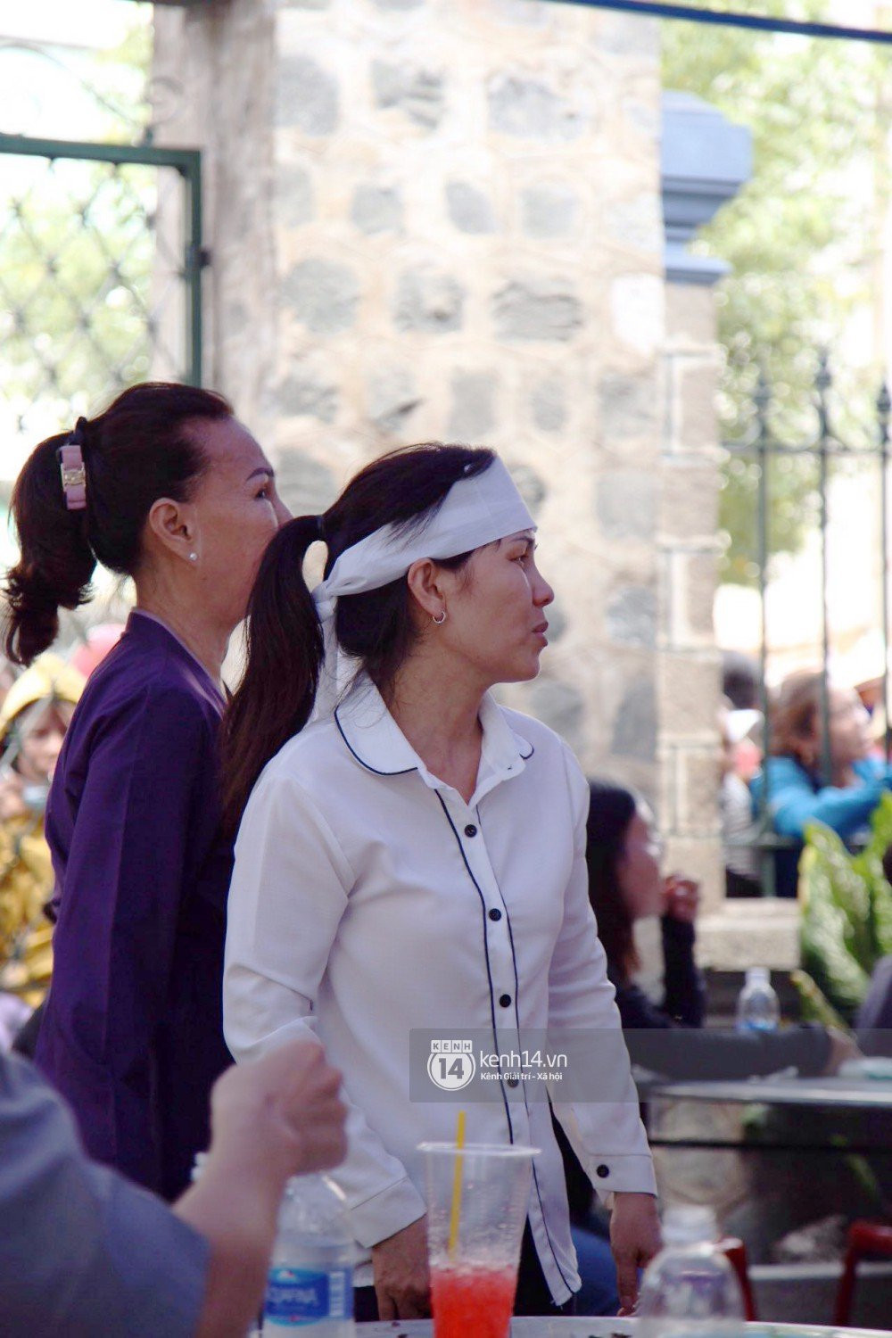 Gia đình, bạn bè nghệ sĩ thân thiết nén đau thương chuẩn bị cho tang lễ nghệ sĩ Anh Vũ - Ảnh 4.